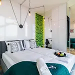 Q18 Aparthotel Bydgoszcz