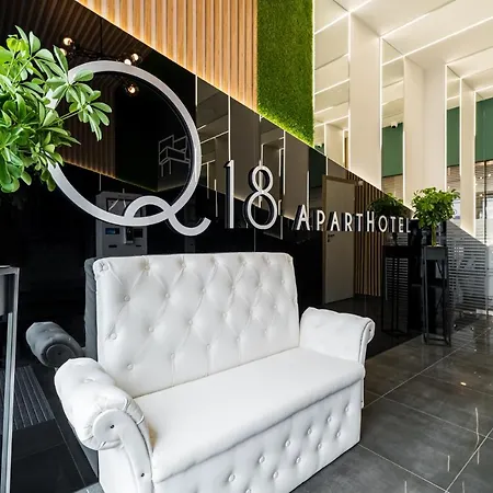 Q18 Hotel apartamentowy