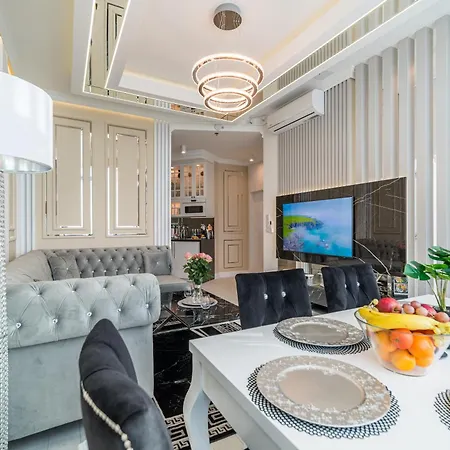Aparthotel Q18
