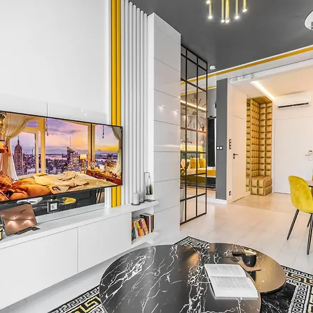 Q18 Hotel apartamentowy 4*