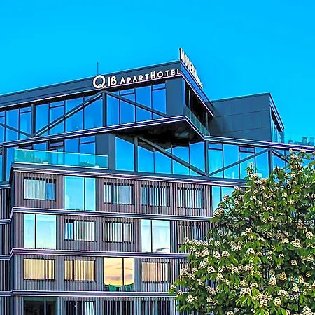 Apartahotel Q18 4*