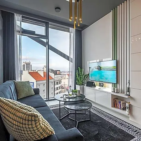 Aparthotel Q18 4*