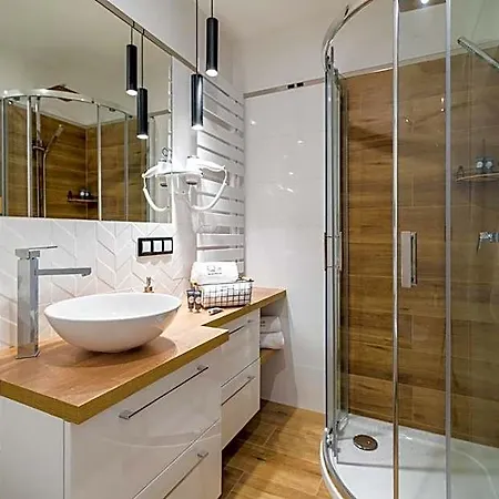 Aparthotel Q18