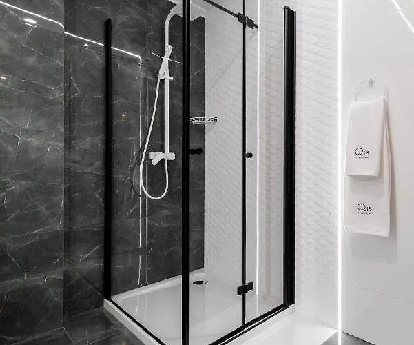 Q18 Lägenhetshotell 4*