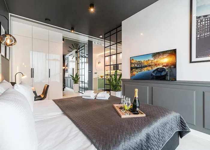 Q18 Lägenhetshotell 4*